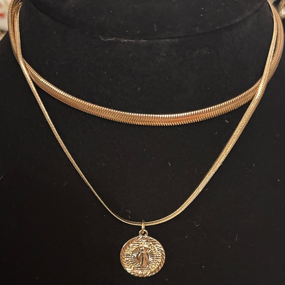 Elegant Gold-Tone Necklace Set
